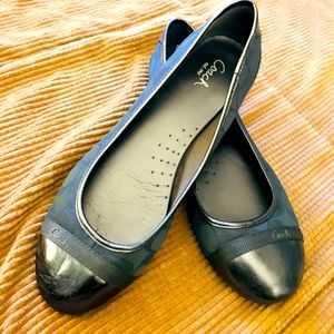 Coach flats